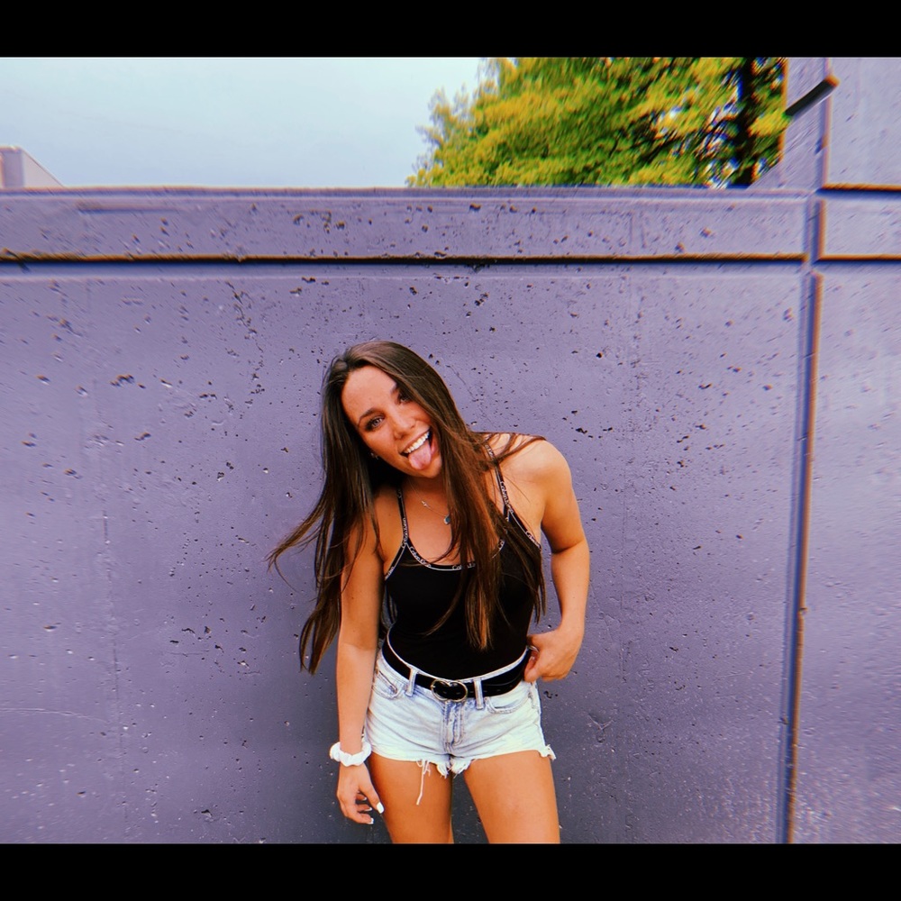 Meet your Posher, Elle